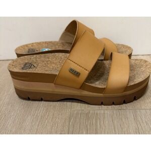 Reef Cushion Vista Hi 2.5 Sandals Womens Size 9 Slip On Platform Sandal